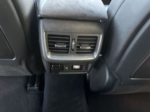 Used 2019 INFINITI QX50 Essential w/ Sensory Package image 17