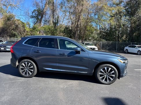 Certified 2023 Volvo XC60 B5 Plus w/ Climate Package image 29