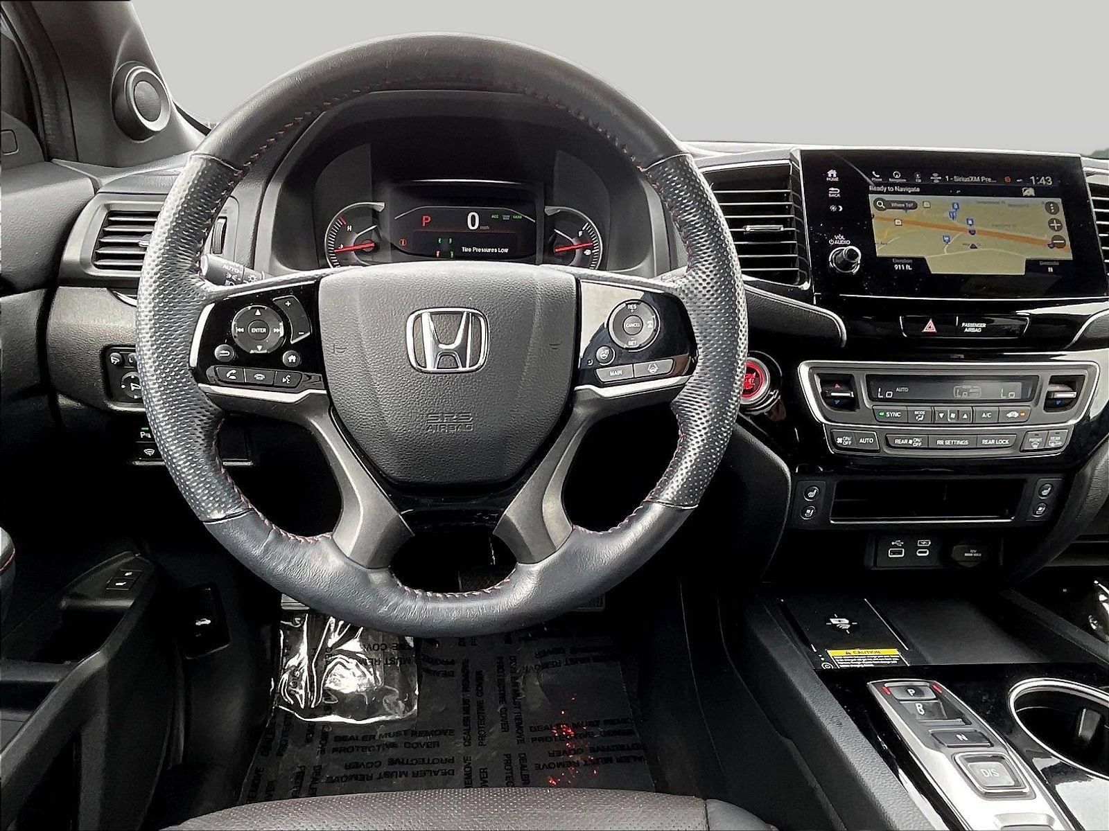 Used 2024 Honda Passport Black Edition image 11