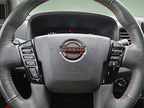 Used 2023 Nissan Frontier PRO-4X w/ Technology Package AWD/4WD image 24