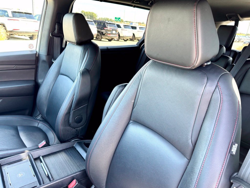Used 2025 Honda Odyssey Sport-L image 13