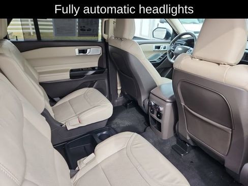 Used 2020 Ford Explorer Platinum w/ Premium Technology Package image 31