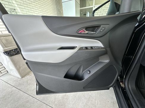 Used 2022 Chevrolet Equinox LT FWD image 21