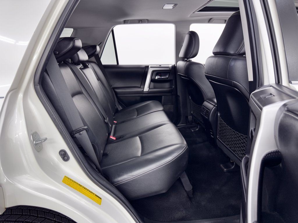 Used 2018 Toyota 4Runner Limited AWD/4WD image 29