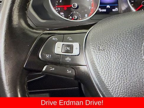 Used 2020 Volkswagen Tiguan SE R-Line FWD image 13
