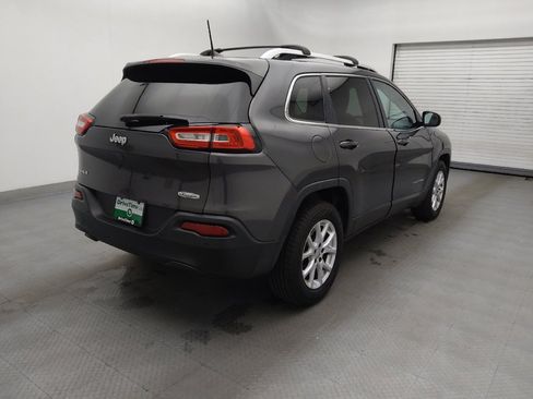 Used 2016 Jeep Cherokee Latitude w/ Safety/Convenience Group image 9