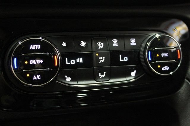 Used 2023 Buick Encore GX Essence w/ Advanced Technology Package FWD image 29
