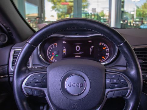 Used 2021 Jeep Grand Cherokee Limited w/ Luxury Group II image 13