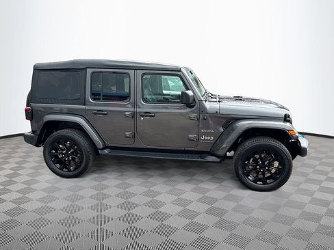 Used 2023 Jeep Wrangler Unlimited Sahara w/ Cold Weather Group image 5