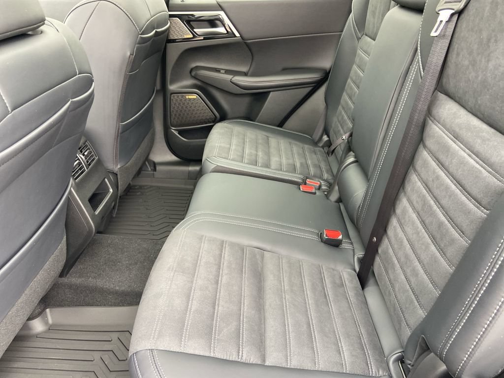 New 2026 Mitsubishi Outlander SE FWD image 22