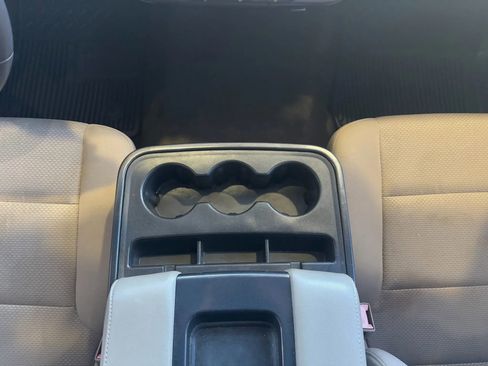 Used 2015 GMC Sierra 1500 SLE w/ SLE Value Package image 19