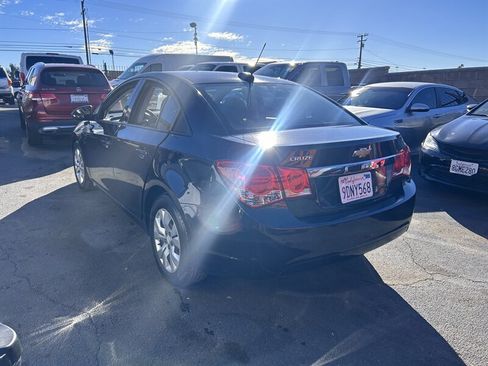 Used 2016 Chevrolet Cruze LS FWD image 9