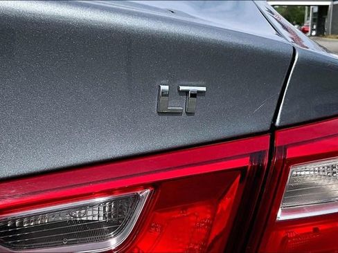 Used 2024 Chevrolet Malibu LT FWD image 23