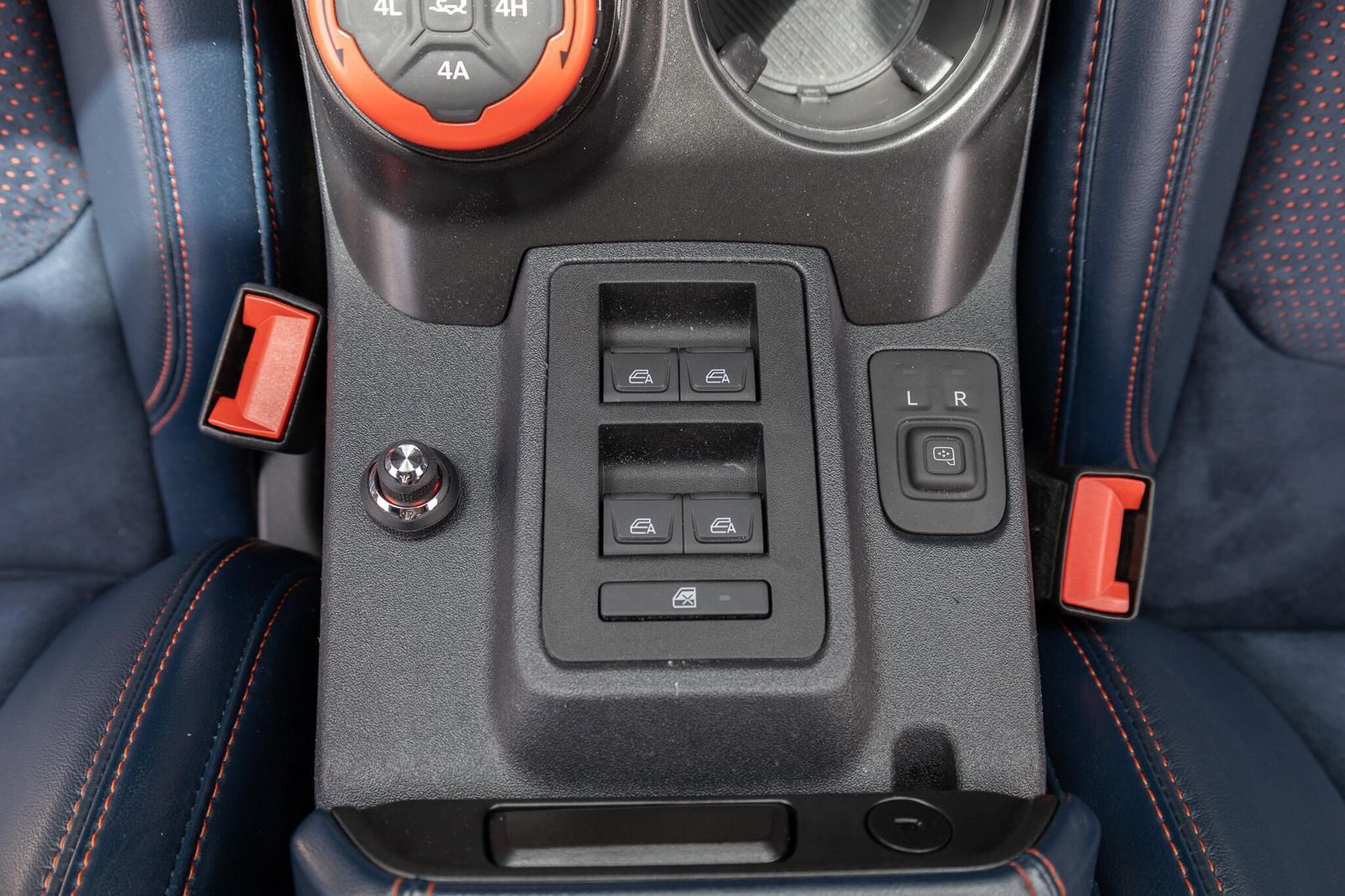 Used 2023 Ford Bronco Raptor AWD/4WD image 46