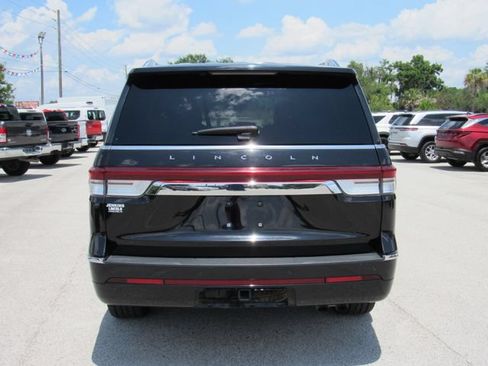 Used 2023 Lincoln Navigator Reserve AWD/4WD image 5
