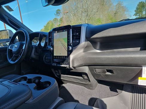 New 2026 RAM 2500 Tradesman AWD/4WD image 16