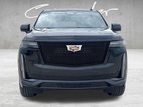 Certified 2024 Cadillac Escalade Sport image 3