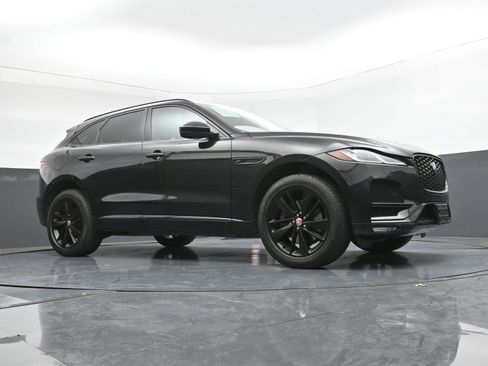 Used 2022 Jaguar F-PACE S image 26
