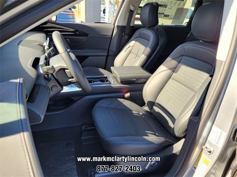 New 2026 Lincoln Nautilus Reserve image 5