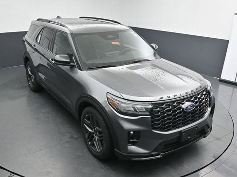 New 2026 Ford Explorer ST w/ Sun And Sound Package image 14