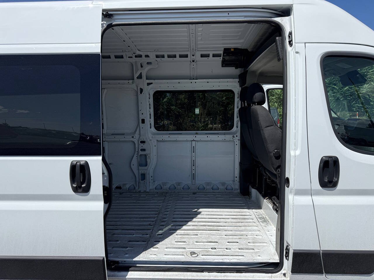 Used 2023 RAM ProMaster 3500 FWD image 23