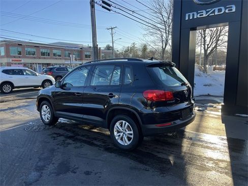 Used 2017 Volkswagen Tiguan S image 6