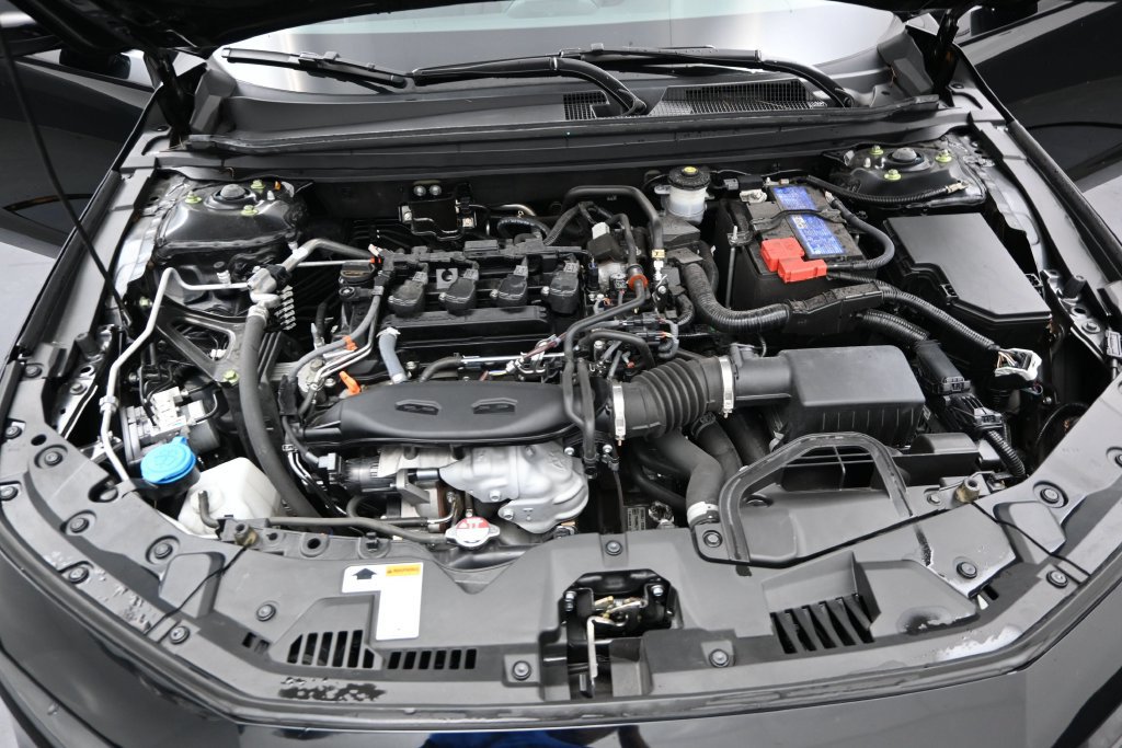 Used 2023 Honda Accord LX image 12