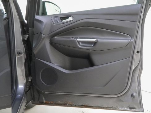 Used 2014 Ford Escape SE image 32