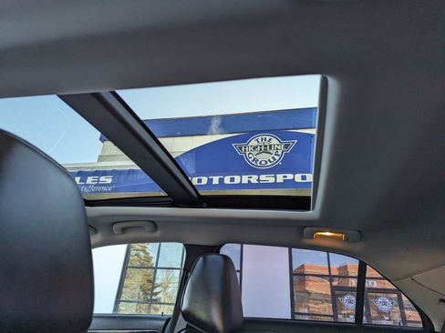 Used 2021 Chrysler 300 Touring L image 47