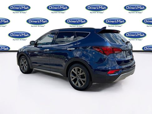 Used 2018 Hyundai Santa Fe Sport w/ Cargo Package FWD image 5