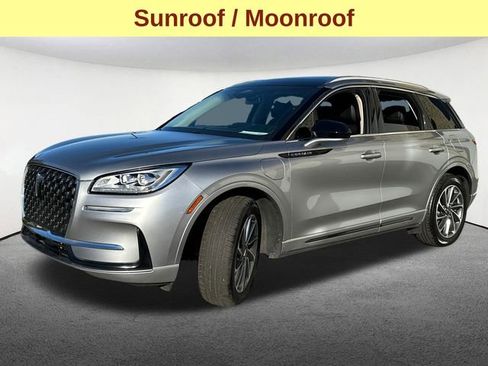 Used 2024 Lincoln Corsair Grand Touring w/ Towing Package image 5