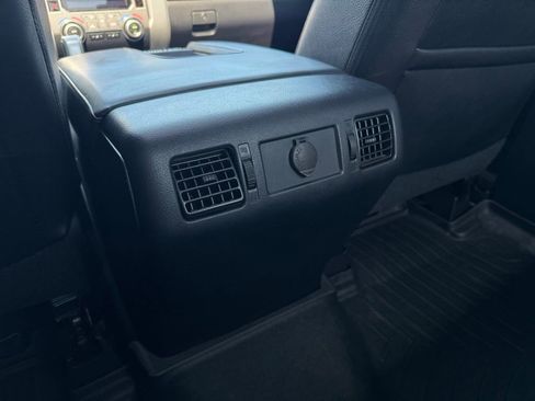 Used 2018 Toyota Tundra Limited w/ Limited Premium Package image 19