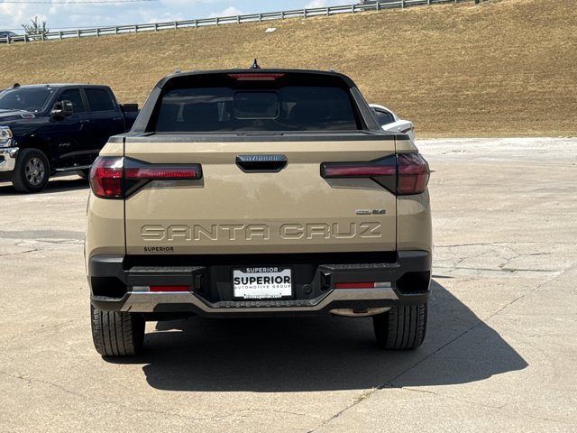 Used 2024 Hyundai Santa Cruz Limited AWD/4WD image 4