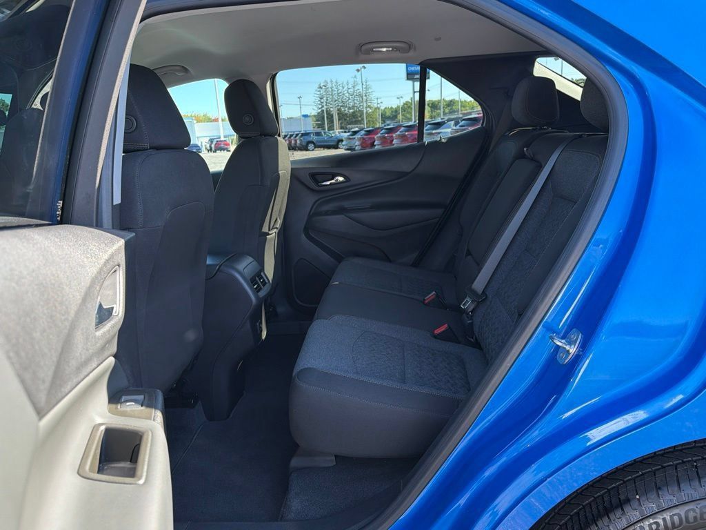 Used 2024 Chevrolet Equinox LT AWD/4WD image 29