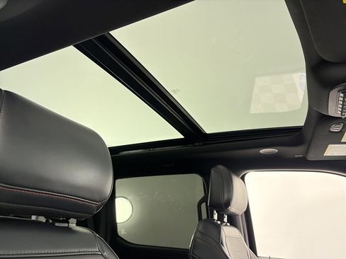 Certified 2024 Ford F150 Raptor image 33