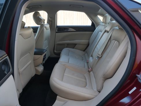 Used 2018 Lincoln MKZ Reserve image 10