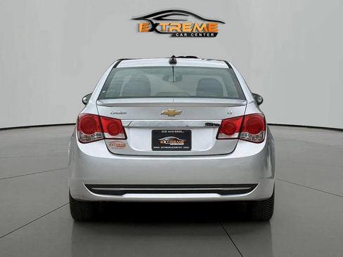 Used 2015 Chevrolet Cruze LT w/ Sun And Sound Package FWD image 5