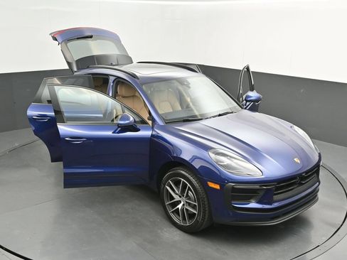 New 2026 Porsche Macan AWD/4WD image 46