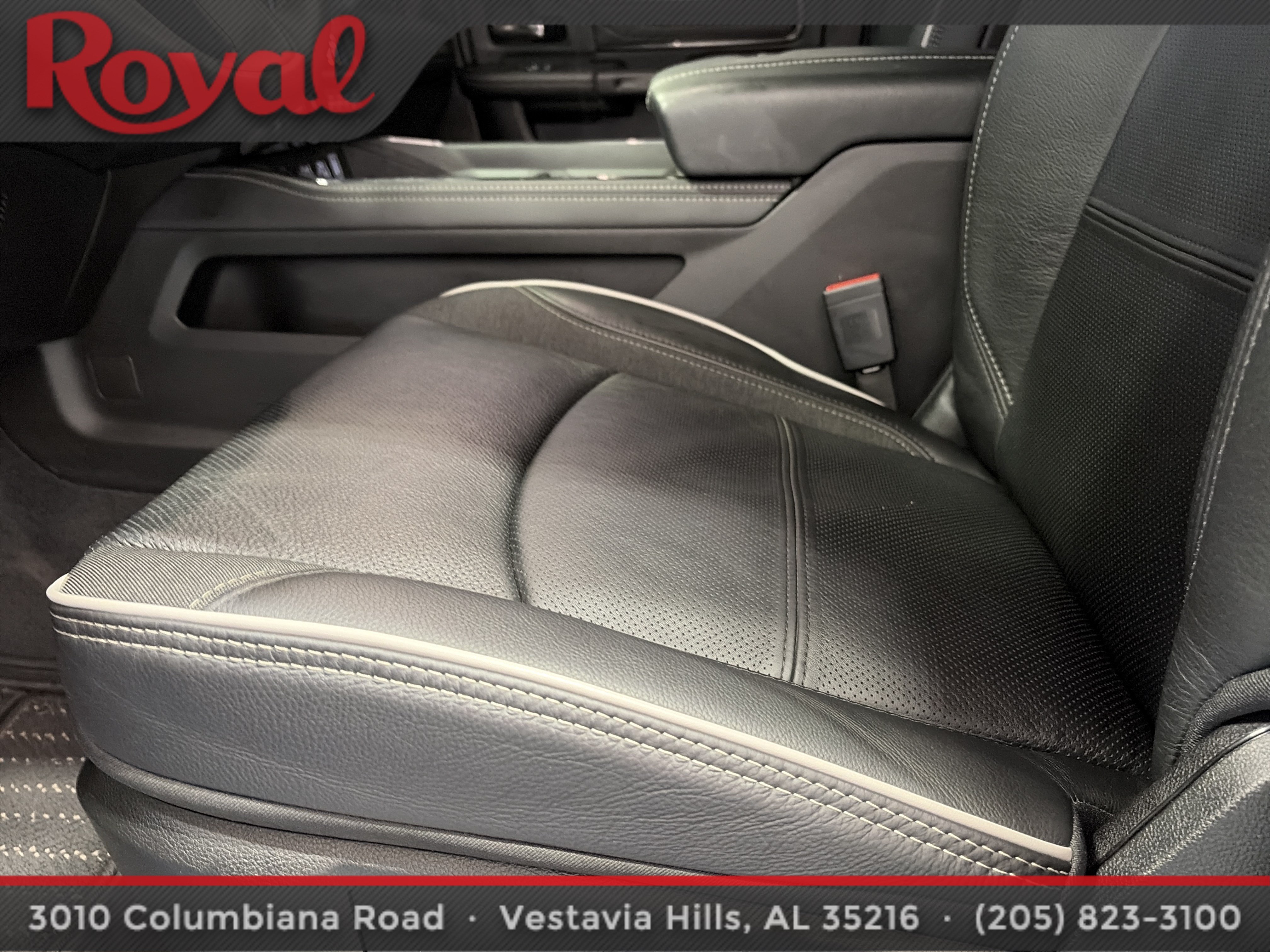 Used 2026 RAM 2500 Limited AWD/4WD image 23