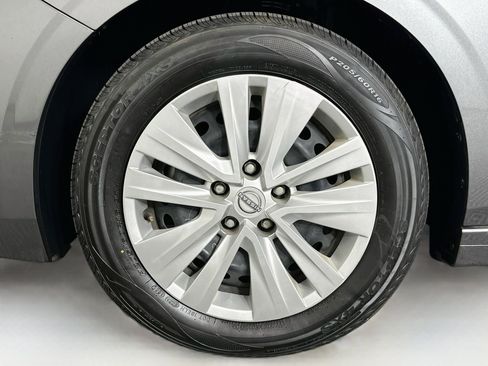Used 2024 Nissan Sentra S FWD image 11
