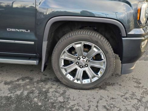 Used 2018 GMC Sierra 1500 Denali w/ Denali Ultimate Package image 9