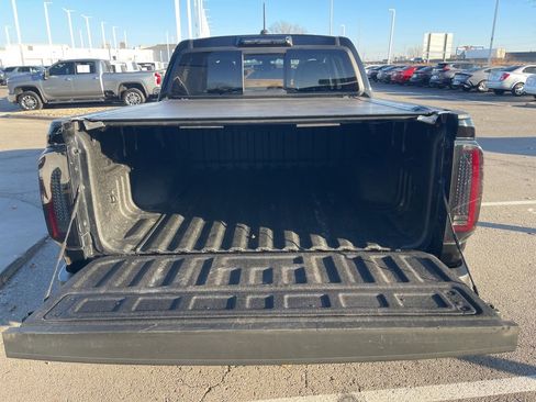 Used 2018 Chevrolet Colorado ZR2 image 10