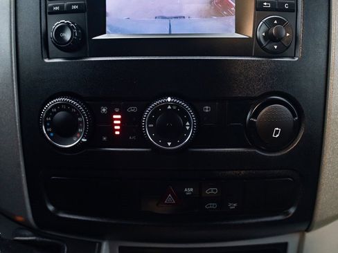 Used 2018 Mercedes-Benz Sprinter 144 Cargo image 16