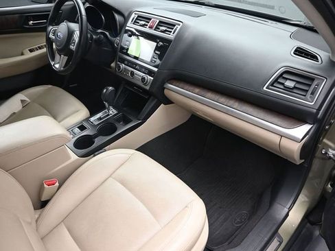 Used 2015 Subaru Outback 3.6R Limited image 41