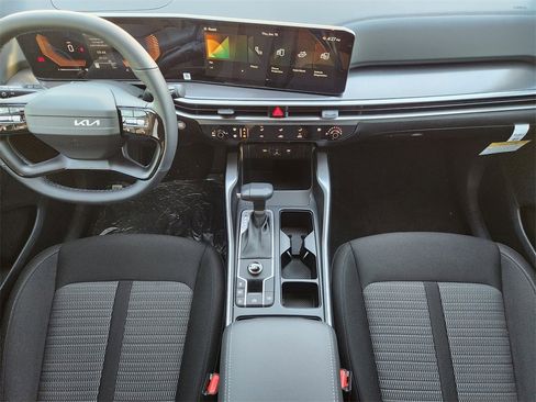 New 2026 Kia Sorento LX image 18