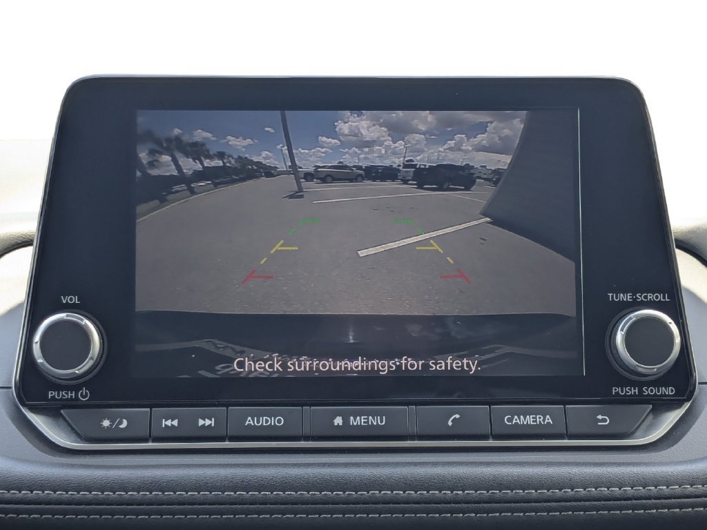 Used 2024 Nissan Rogue SV FWD image 21