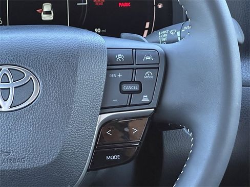 Certified 2025 Toyota Camry SE w/ Convenience Package image 14