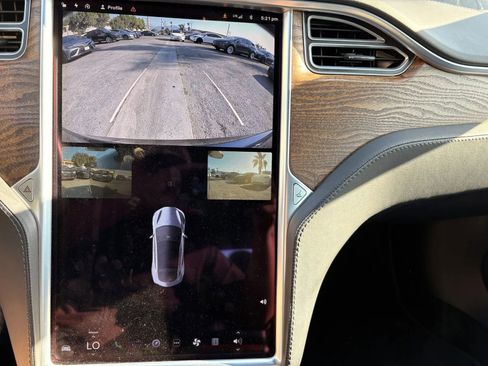 Used 2018 Tesla Model S 100D AWD/4WD image 16