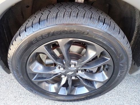 Used 2021 Dodge Durango SXT image 11