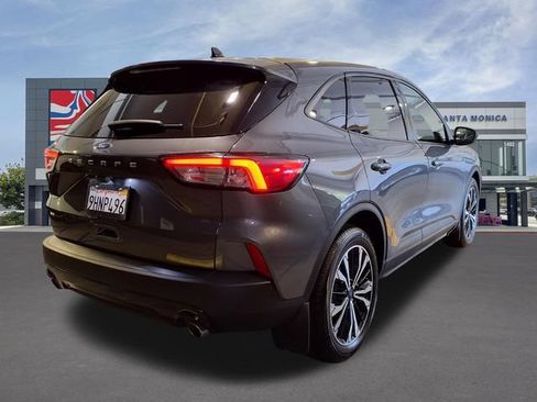 Used 2022 Ford Escape SE w/ SE Sport Appearance Package FWD image 25